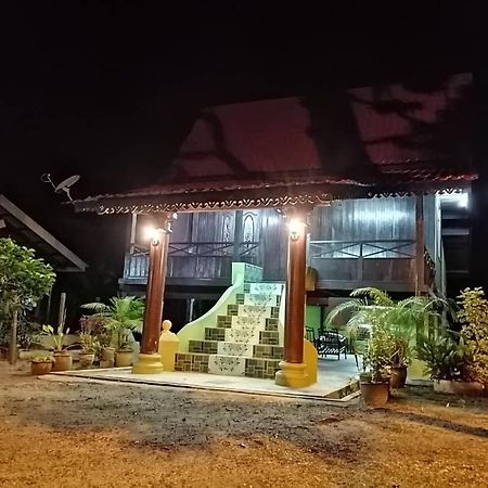 Homestay Warisan Bonda Masjid Tanah/Melaka Eksteriør bilde